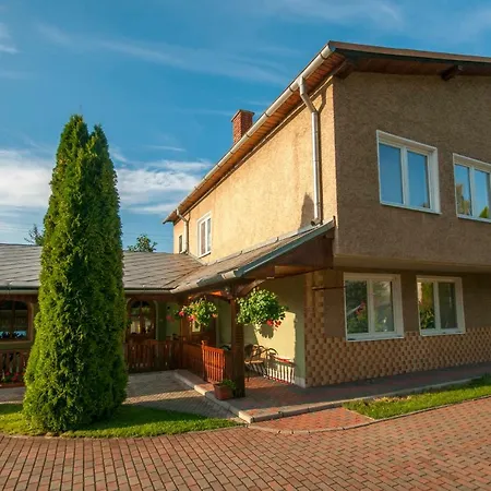 Pri Zamocku * Bešeňová