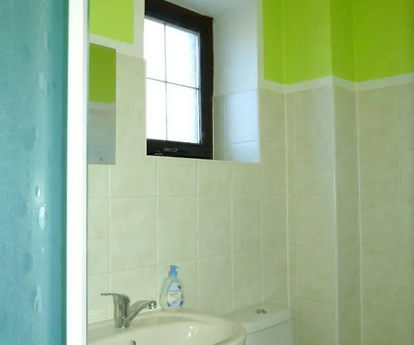 Pri Zamocku Apartment Bešeňová